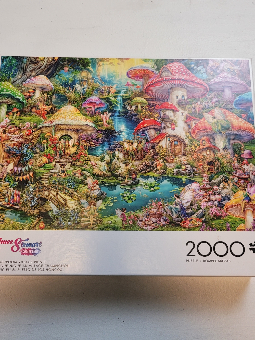 2000-piece jigsaw puzzle featuring artwork by Aimee Stewart